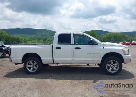 2007 Dodge Ram 1500 Slt/Trx4 Off Road/Sport z USA, uszkodzony, nr VIN 1D7HU18P87S109924